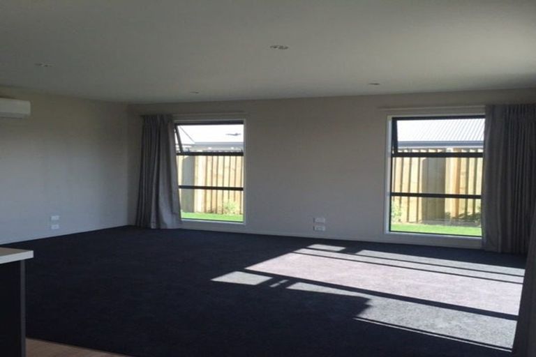 Photo of property in 6 Pimlico Place, Rangiora, 7400