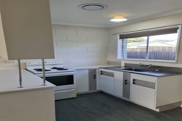 Photo of property in 20 Edgeware Road, Palmerston North, 4410