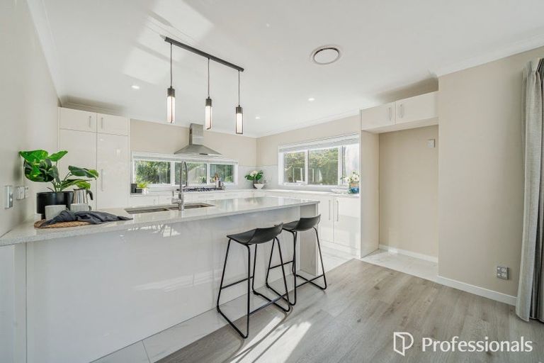 Photo of property in 17 Lindis Lane, Kelson, Lower Hutt, 5010