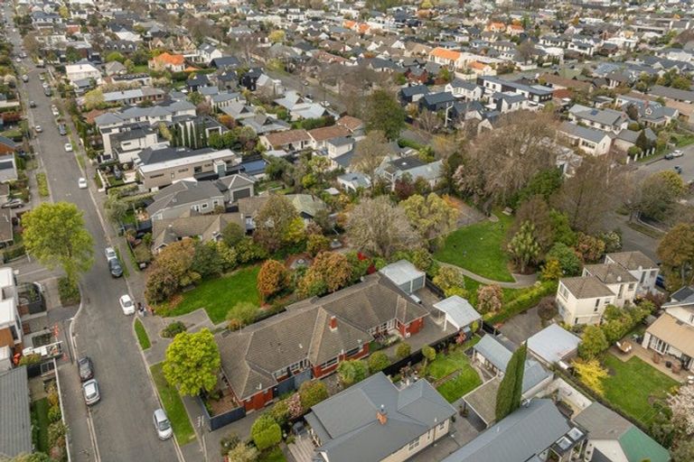 Photo of property in 2/36 Office Road, Merivale, Christchurch, 8014