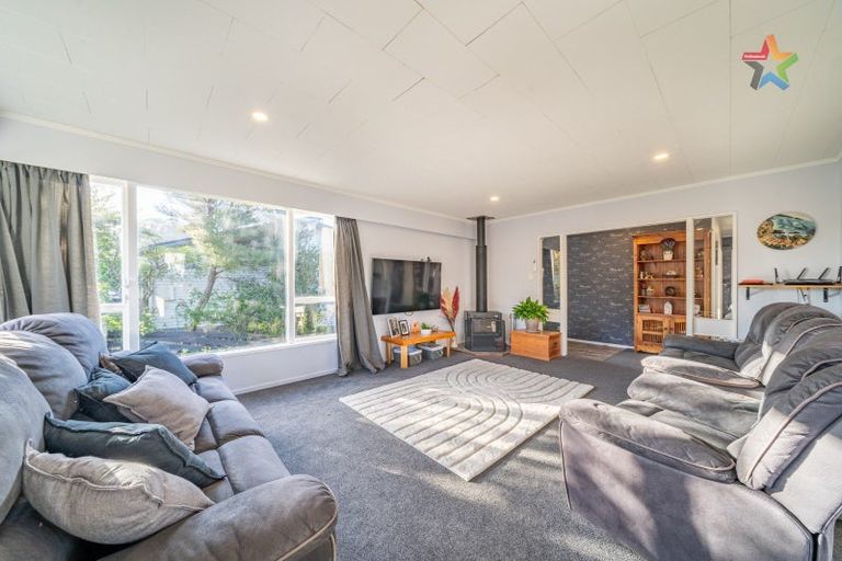 Photo of property in 43 Discovery Drive, Whitby, Porirua, 5024