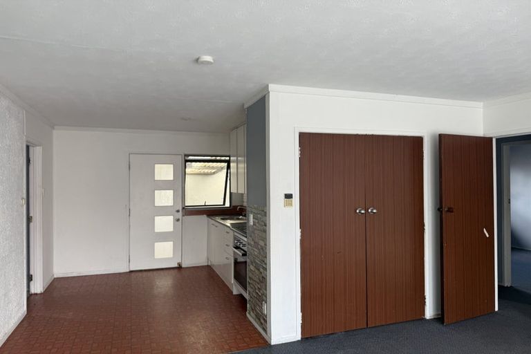 Photo of property in 2/4a Vine Street, Mangere East, Auckland, 2024