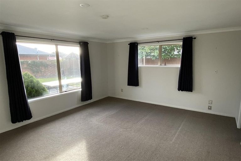 Photo of property in 6 Kohi Drive, Parklands, Christchurch, 8083