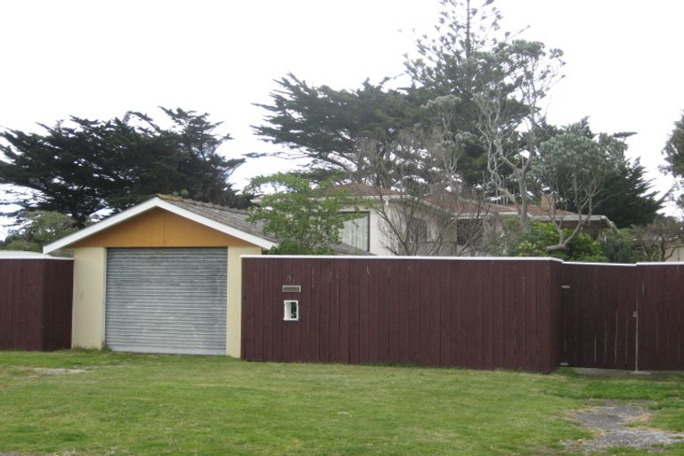 Photo of property in 63 Park Avenue, Waitarere Beach, Levin, 5510