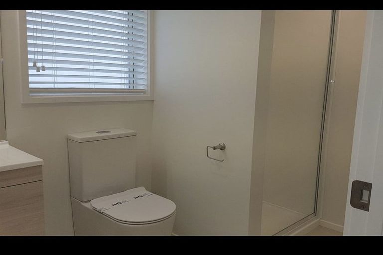 Photo of property in 8 Te Rehutai Rise, Welcome Bay, 3112