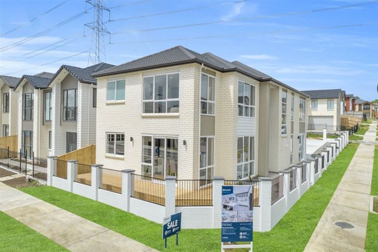 Photo of property in 18 Dungloe Avenue, Flat Bush, Auckland, 2019