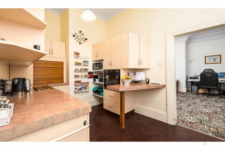Photo of property in 17 Manse Street, Waimate, 7924