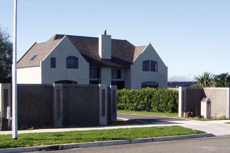 Photo of property in 15 Pegasus Place, Kelvin Grove, Palmerston North, 4414