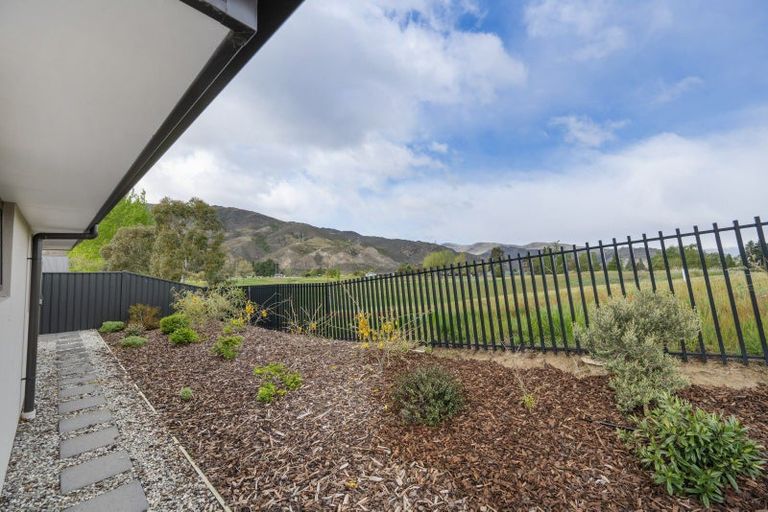 Photo of property in 41 Wallis Drive, Cromwell, 9310