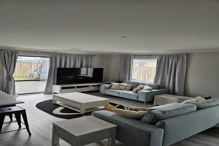 Photo of property in 10 Bridford Way, Paraparaumu, 5032