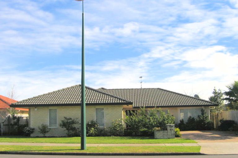Photo of property in 1/165 Kilkenny Drive, East Tamaki Heights, Auckland, 2016