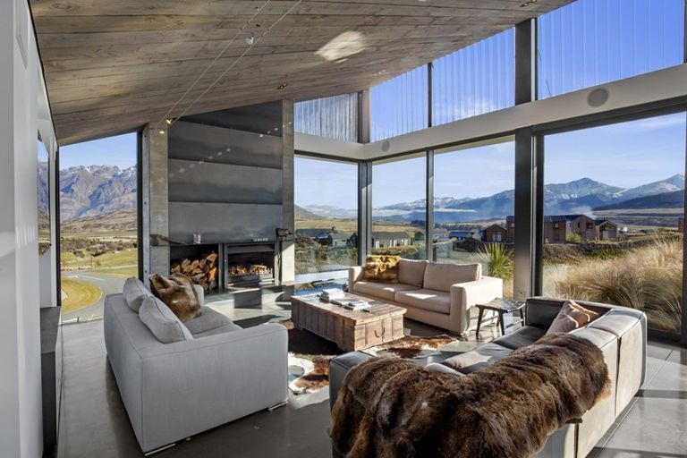 Photo of property in 52 Orford Drive, Jacks Point, Queenstown, 9371