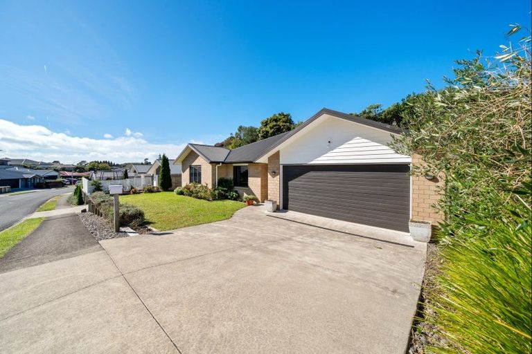 Photo of property in 4 Frederick Place, Whalers Gate, New Plymouth, 4310