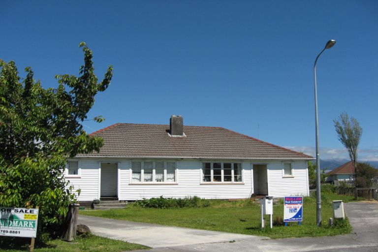 Photo of property in 10- 12 Riley Place, Westport, 7825