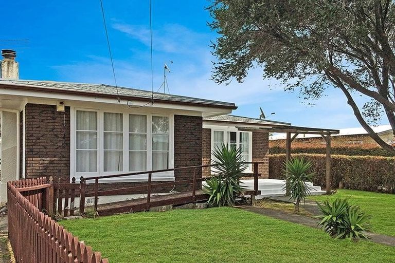 Photo of property in 1/21 Gloucester Road, Manurewa, Auckland, 2102