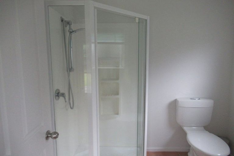 Photo of property in 5 Adrian Grove, Waikanae Beach, Waikanae, 5036