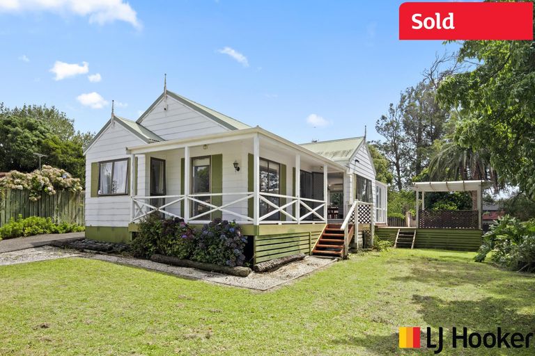 Photo of property in 35 Moloney Terrace, Pukekohe, 2120