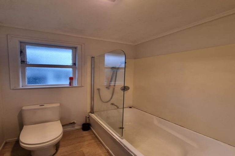 Photo of property in 33 Hywell Place, Manurewa, Auckland, 2102