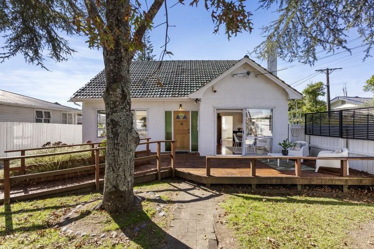 Photo of property in 1/43 Rimu Street, New Lynn, Auckland, 0600