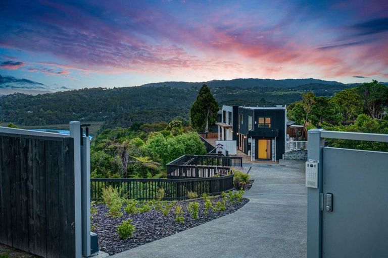 Photo of property in 645-649 South Titirangi Road, Titirangi, Auckland, 0604