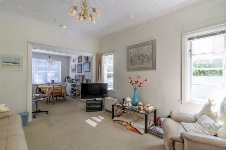 Photo of property in 84 Mills Road, Brooklyn, Wellington, 6021