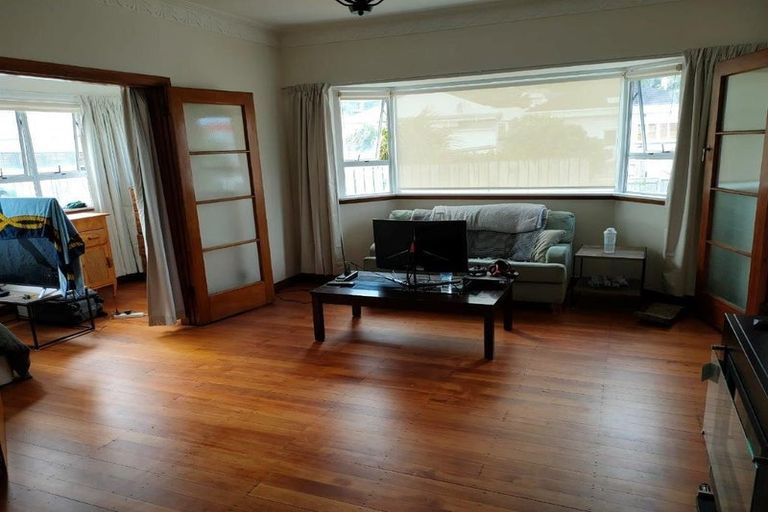 Photo of property in 94 Tiber Street, Island Bay, Wellington, 6023