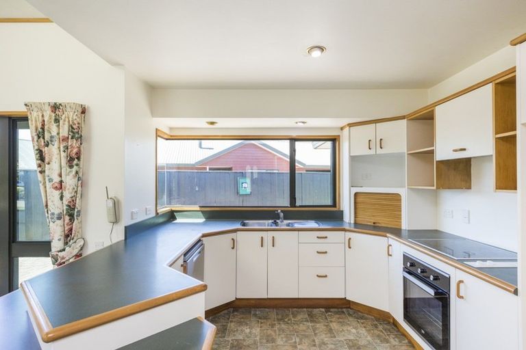 Photo of property in 16 Tudor Grove, Feilding, 4702