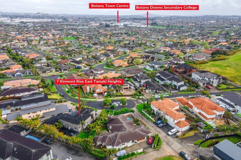 Photo of property in 7 Kinmont Rise, East Tamaki Heights, Auckland, 2016