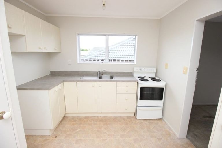 Photo of property in 130m Lakeside Drive, Orewa, 0931