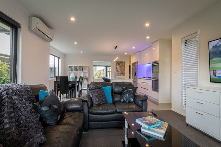 Photo of property in 31 Lilac Close, Cambridge, 3434