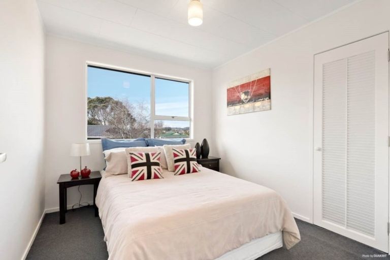 Photo of property in 42a Forest Hill Road, Henderson, Auckland, 0612