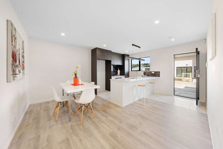 Photo of property in 19 Auranga Drive, Karaka, Papakura, 2113