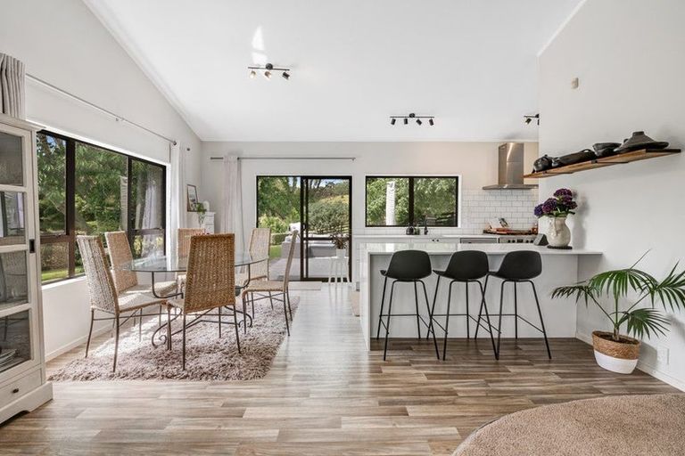 Photo of property in 414 Kaipara Coast Highway, Helensville, Kaukapakapa, 0871