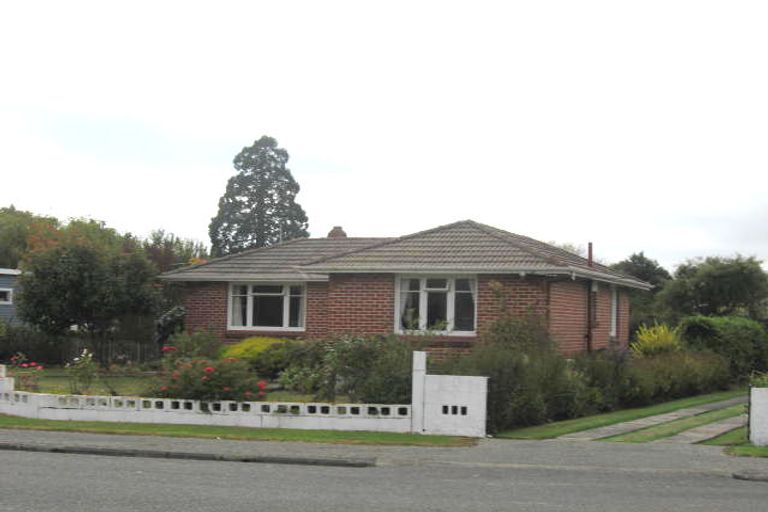 Photo of property in 10 Parsonage Road, Waimate, 7924