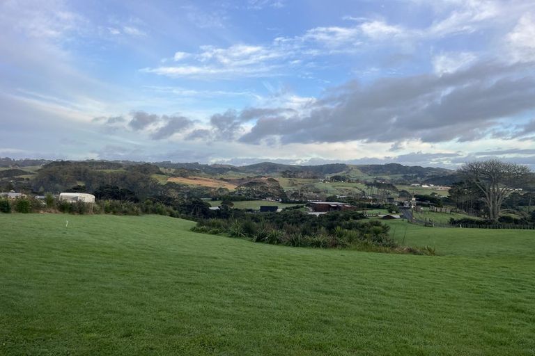 Photo of property in 96 Amreins Road, Waitakere, 0782