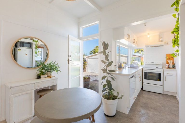 Photo of property in 22 Ellison Street, Napier South, Napier, 4110