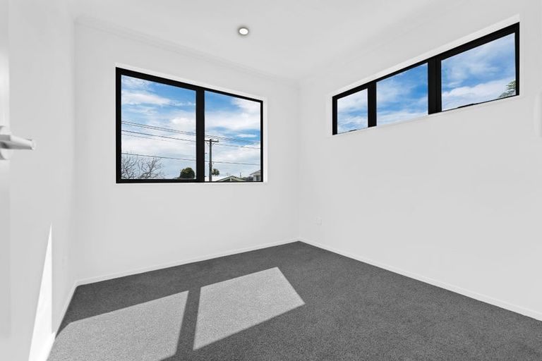 Photo of property in 8 Gardiner Grove, Mangere East, Auckland, 2024