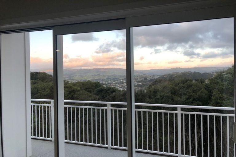 Photo of property in 14 Tai Lane, Whitby, Porirua, 5024