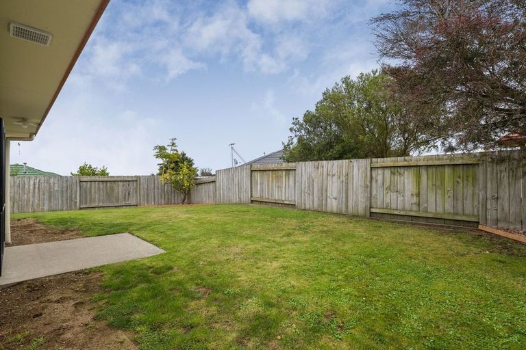 Photo of property in 21 Logan Way, Kelvin Grove, Palmerston North, 4414
