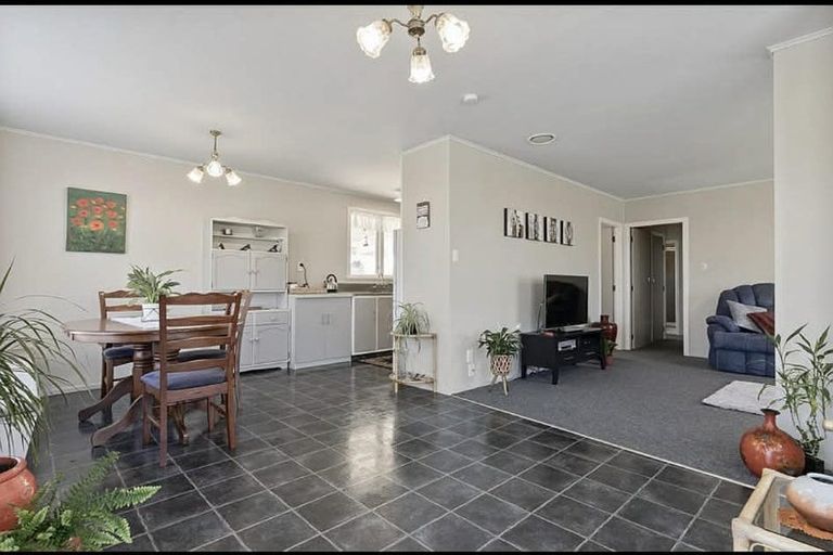 Photo of property in 4 Taverner Street, Carterton, 5713
