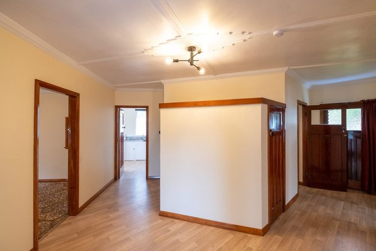 Photo of property in 19 Page Street, Stratford, 4332