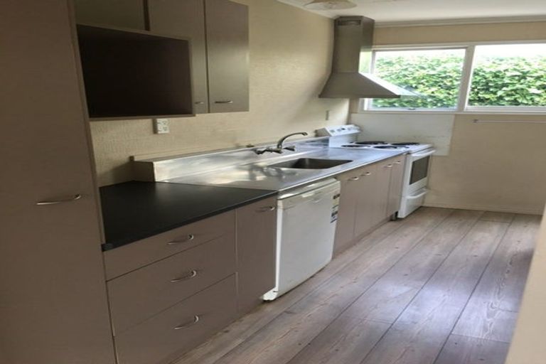 Photo of property in 2/49 Picton Avenue, Riccarton, Christchurch, 8011