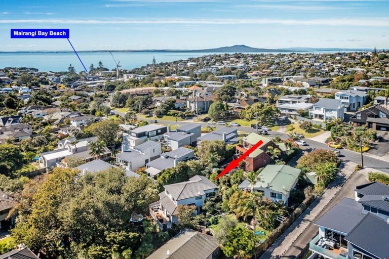 Photo of property in 33 Penzance Road, Mairangi Bay, Auckland, 0630