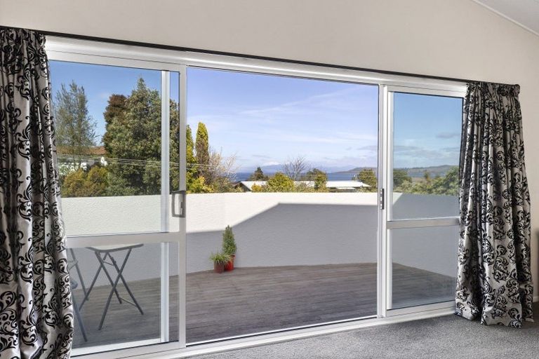 Photo of property in 18 Wheretia Street, Taupo, 3330