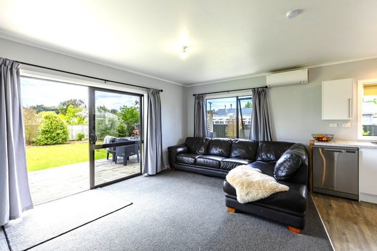 Photo of property in 9a Shanly Street, Waipawa, 4210