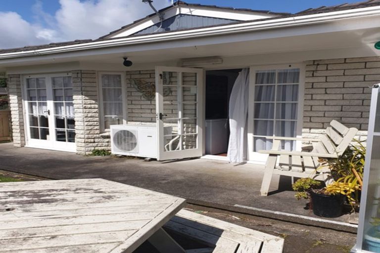 Photo of property in 126 Racecourse Road, Waiuku, 2123