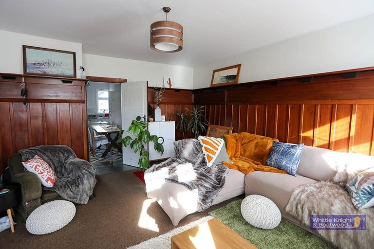 Photo of property in 399 Gloucester Street, Taradale, Napier, 4112