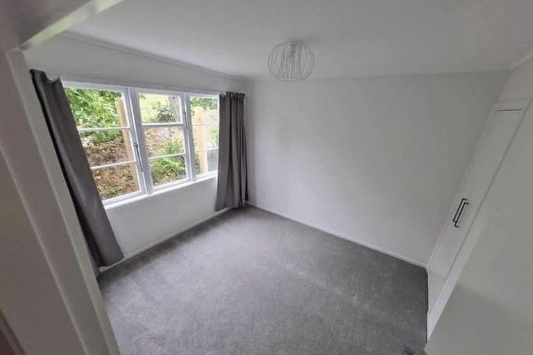 Photo of property in 80 Mana Esplanade, Paremata, Porirua, 5026