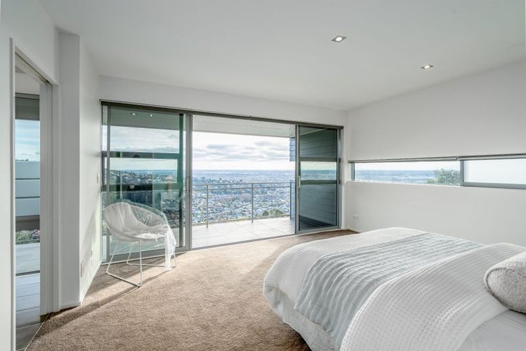 Photo of property in 6 Yelverton Place, Huntsbury, Christchurch, 8022