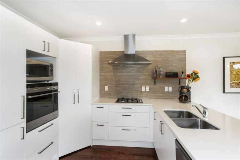 Photo of property in 16 Kaiwaka Road, Waiuku, 2123